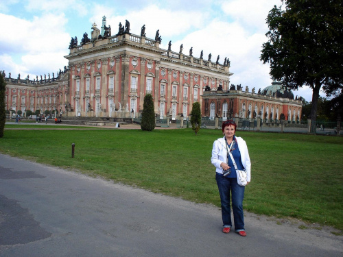 Nowy Pałac barokowy pałac w zachodniej części parku Sanssouci w Poczdamie. #POCZDAM #MIASTA #PAŁACE