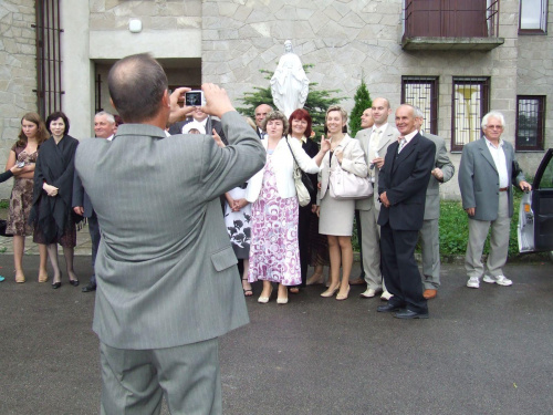 Uroczystość chrztu dziecka sąsiadów. Oni też świętowali w tym dniu w Staszowie. Serdecznie pozdrawiamy wszystkich! #chrzciny