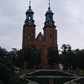 Warsztaty Puszczykowo 2009 - Kolegiata św. Piotra i Pawła oraz Najświętszej Marii Panny z XI w. w Kruszwicy