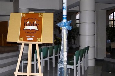 ADWENT - czas nadziei i oczekiwania ... czas dobroczynności ... #kościół #adwent #wystrój #dekoracje