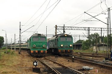 Dwa Gagariny w Pile! Szkoda, ze przy okazji wypadku. #katastrofa #kolej #lato #objazdy #Piła #ST44 #PKP