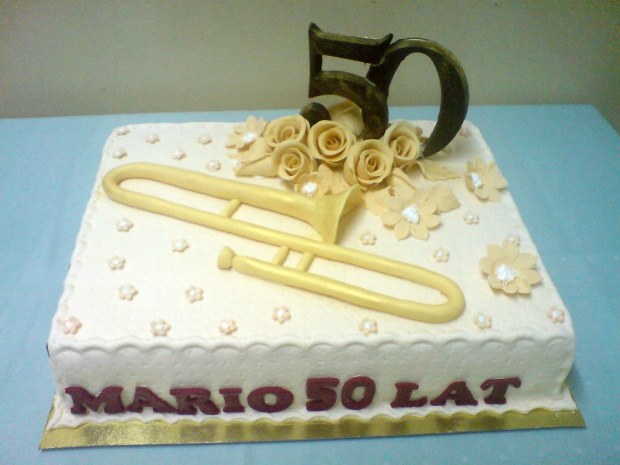 Puzon dla 50 -letniego muzyka Mario #Puzon #muzyka #orkiestra #tort