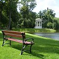 Zapraszam Wszystkich na kolejną wycieczkę - tym razem zwiedzimy Muzeum: Zespół Pałacowo - Parkowy w Dobrzycy . Najpierw trochę pospacerujemy po parku , potem odwiedzimy wnętrze pałacu a co dalej to się zobaczy :D