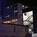 Cinema i wieżowiec.