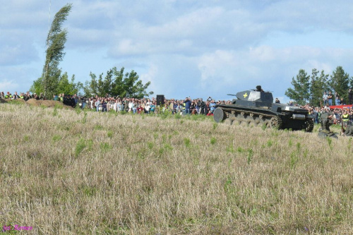 Inscenizacja bitwy pod Wizną - obrona schronu dowodzenia na Górze Strękowej. #StrękowaGóra #Wizna #Raginis