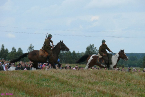 Inscenizacja bitwy pod Wizną - obrona schronu dowodzenia na Górze Strękowej. #StrękowaGóra #Wizna #Raginis