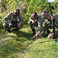 Technice maskowania poświęcone zostały ćwiczenia terenowe podchorążych prowadzone przez kapitana Dariusza Sprawkę #Sobieszyn #Brzozowa