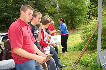 Po krótkim przeszkoleniu klasa wojskowa przystąpiła do strzelania.... Najlepszy wynik....- poszukajcie- sami się zdziwicie ;-) #Sobieszyn #Brzozowa #KlasaWojskowa #Strzelanie